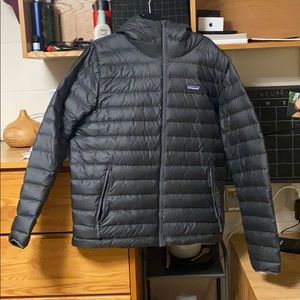 Patagoni Down Jacket (large)
